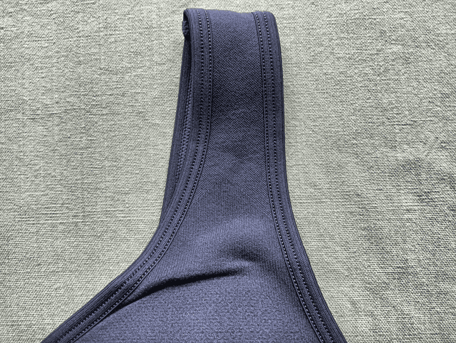 ジニエブラ肩まわり